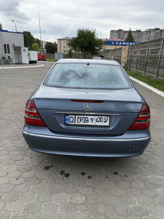 Автомобіль Mercedes-benz 2003 року в гарному стані. Телефонуйте