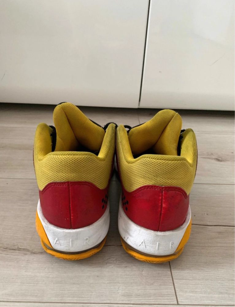 jordan max aura 3 se