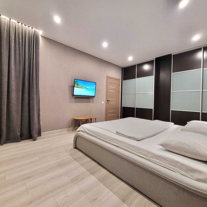 ApartPoltava Premium Relax апартаменти з ДЖАКУЗІ біля Листопаду подоб.