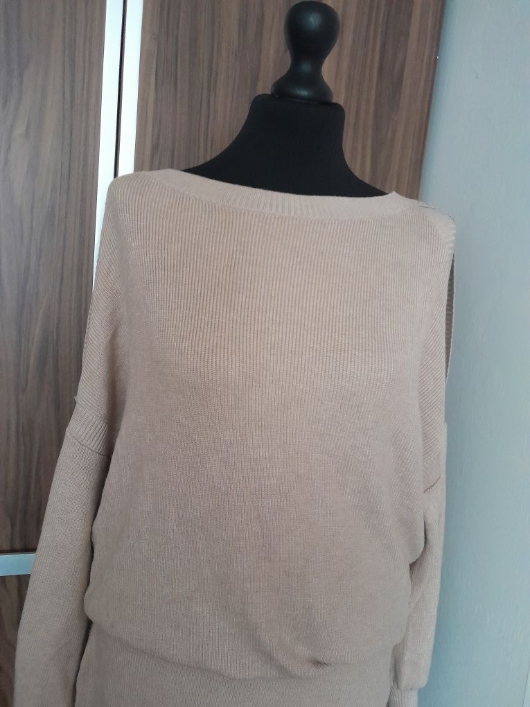 Beżowa sukienka sweterkowa L xL 40 42 bufiaste rękawy rozcięte