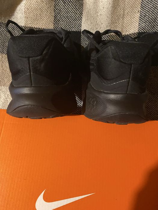 Чоловічі кросівки для бігу Nike Revolution 7 оригінал