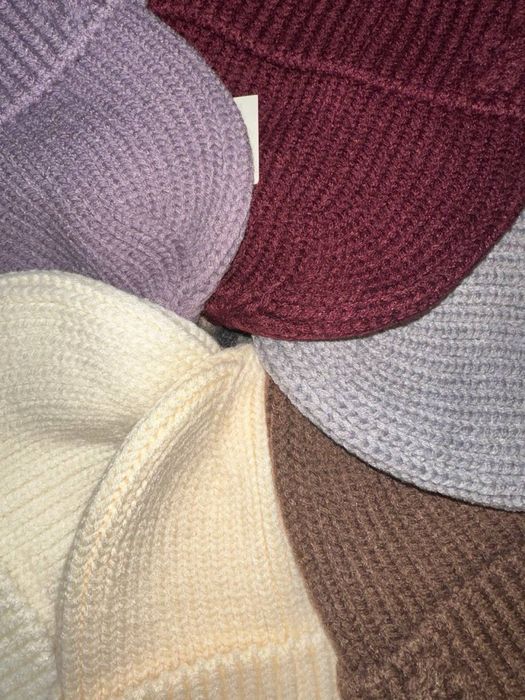 Тепла ангорова шапка жіноча Рвана — стильна зимова модель!