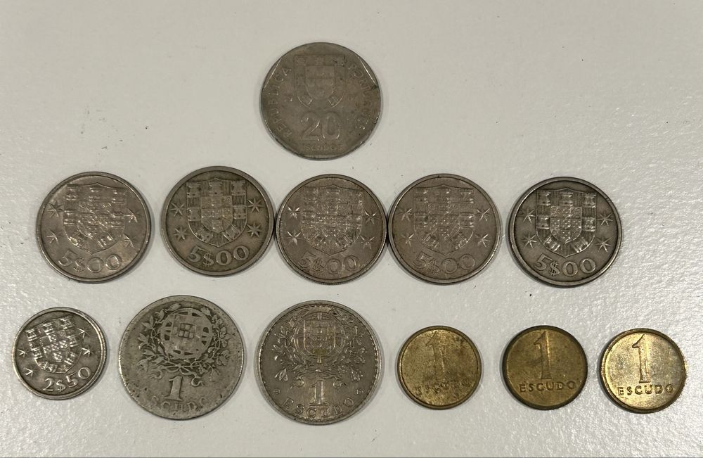 Moedas antigas variadas (escudos 1929 a 1985) / coleção