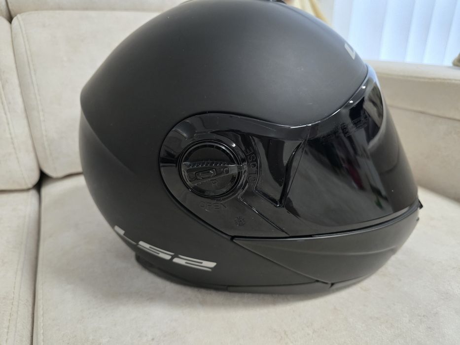 Capacete LS2 Strobe M e L
