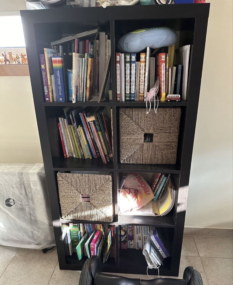 Mobiliário Ikea biblioteca
