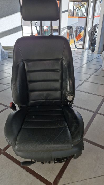 Fotele przednie Audi A6 C5