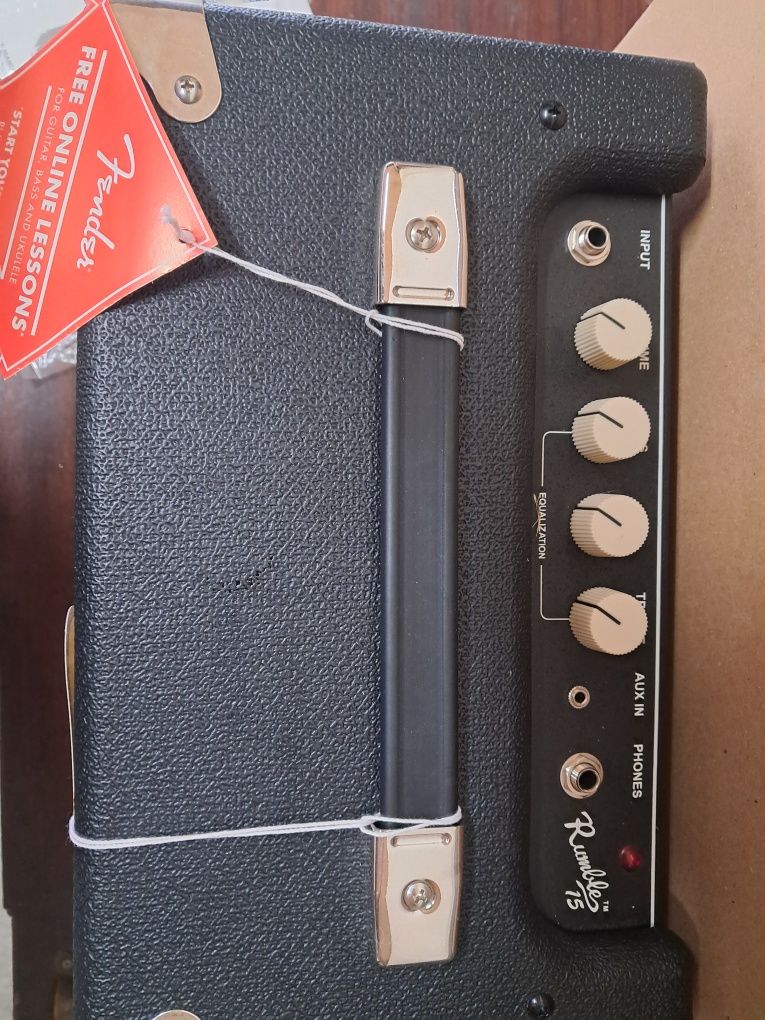Amplificador de baixo fender rumble 15