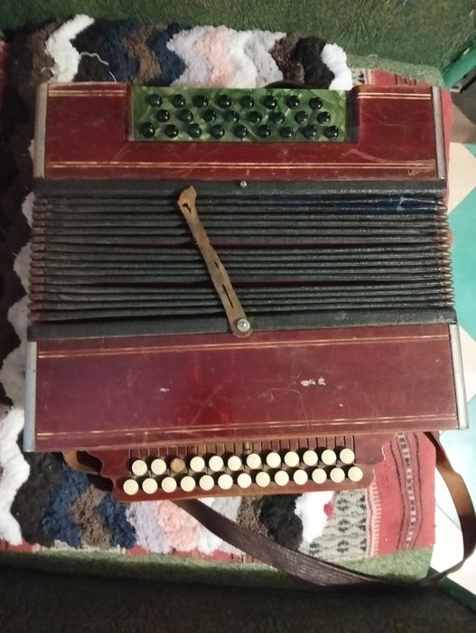 Продам гармошку в хорошому стані