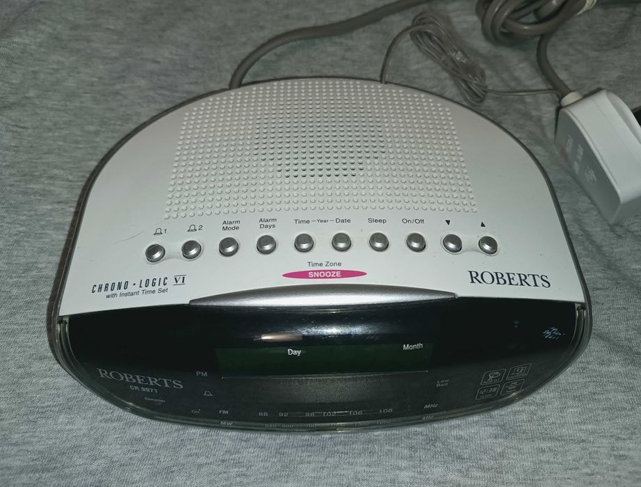 Часы настольные Roberts chrono-logic SR9971 avto set будильник радио