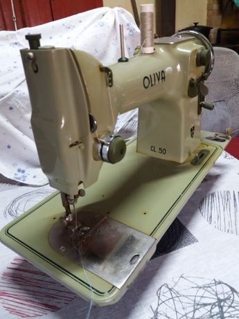 Máquina costura Oliva CL 50