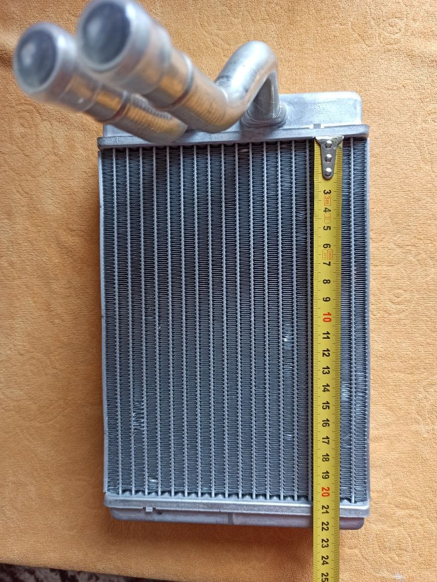 Радиатор печки HYUNDAI H1, H-200 77610 NISSENS