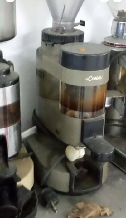 Moinho de cafe marca cimbali