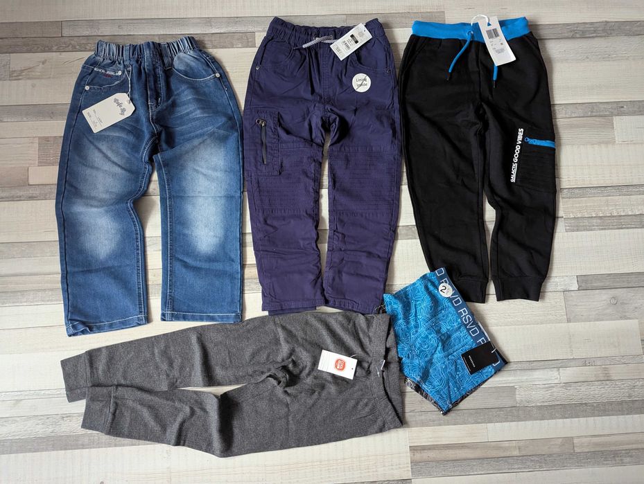 Zestaw dla chłopca Święta r.116 - spodnie, bluzki, sweter, koszula.