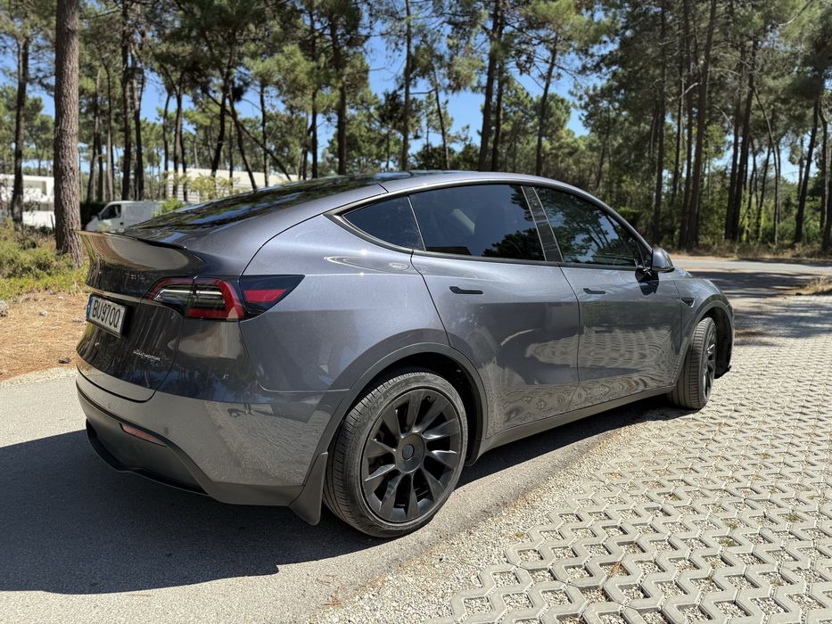 Tesla Model Y Long Range Dual Motor AWD 514 Hp