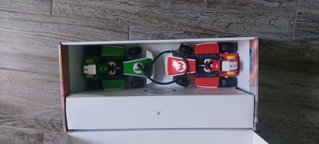 Mario Kart Live Home Circuit + Luigi