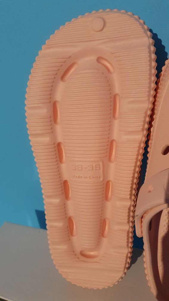 Klapki  / crocsy damskie modny kolor rozmiar 38.5