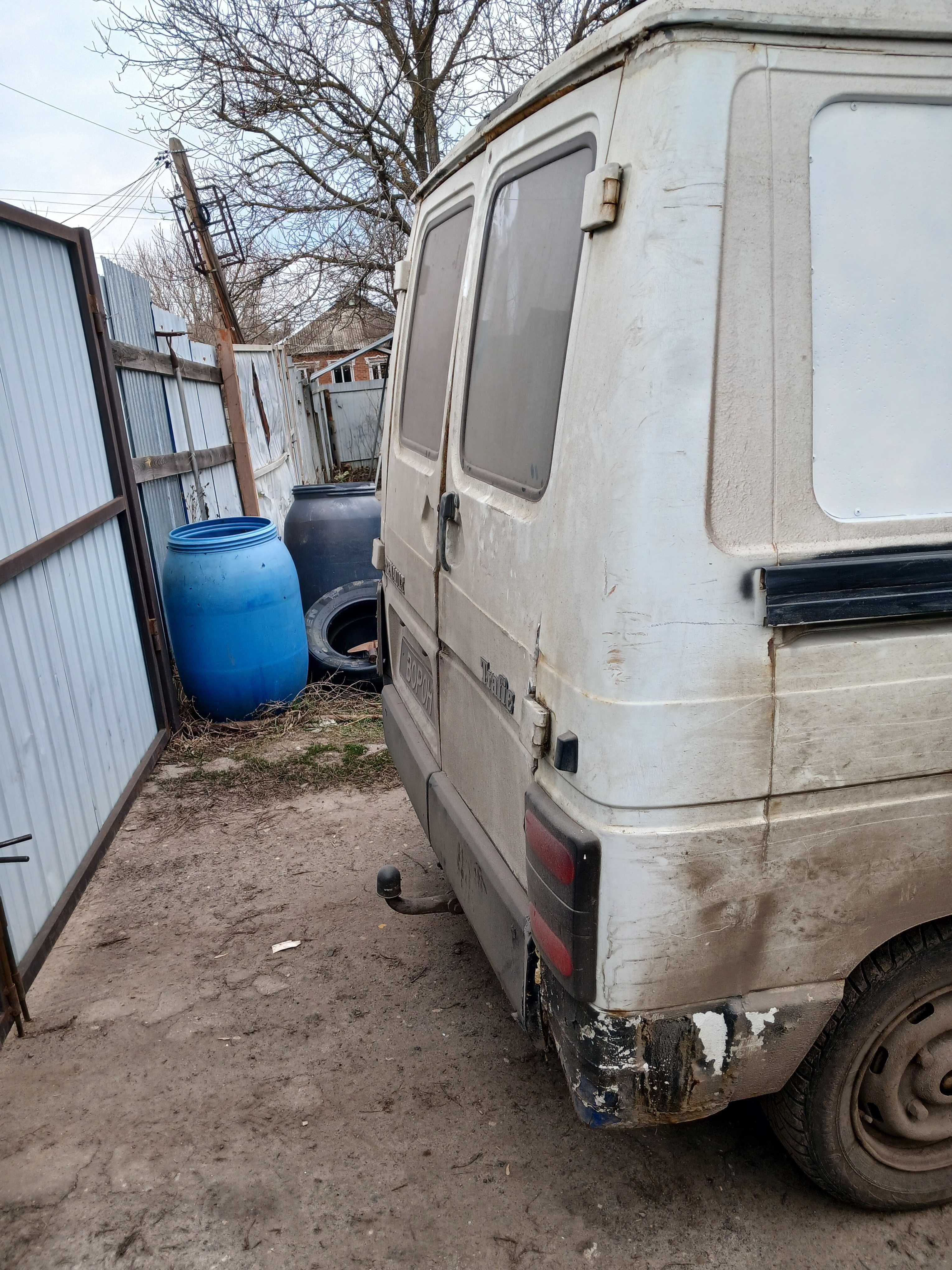 Продам авто рено трафик