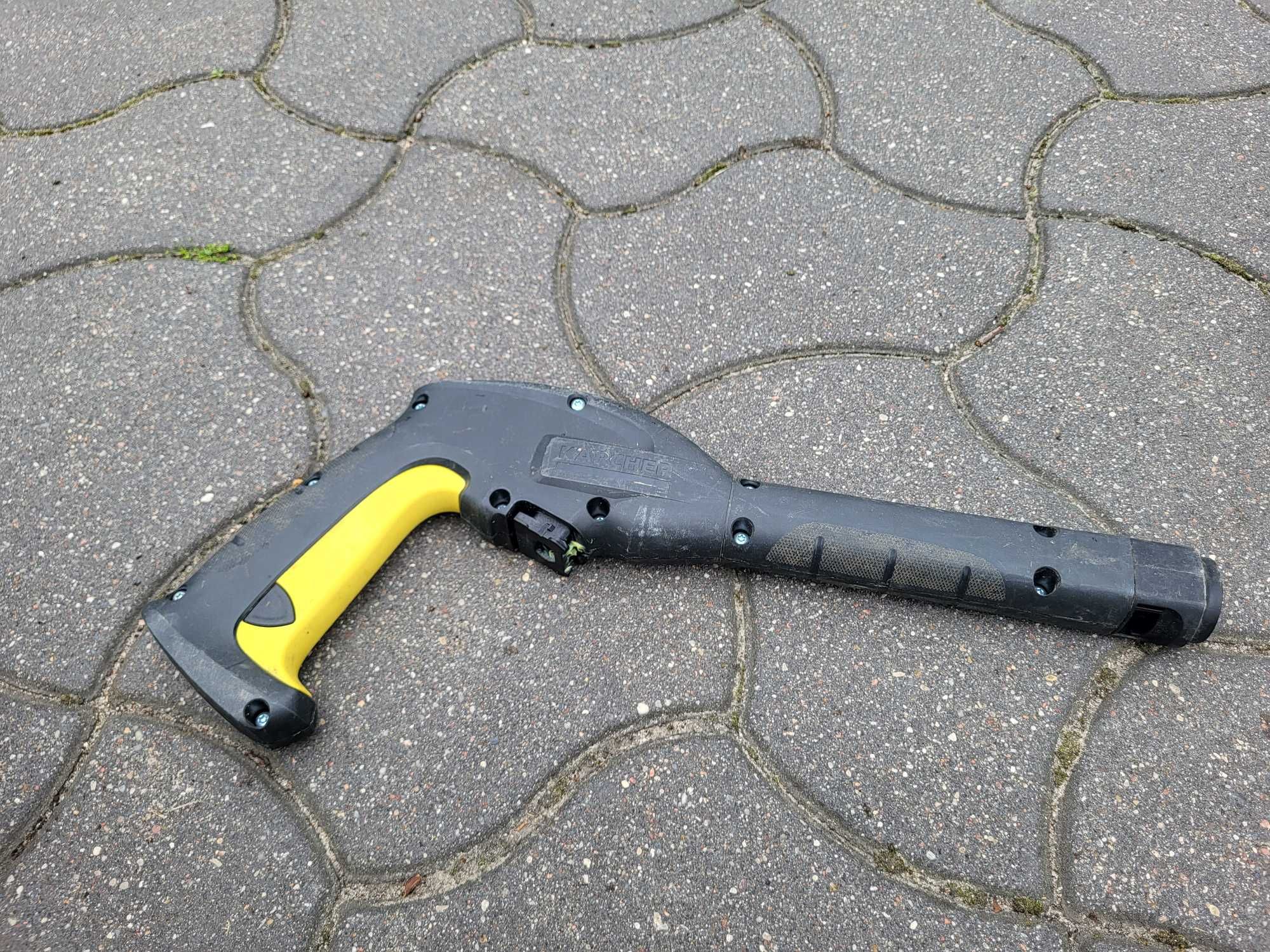 Myjka ciśnieniowa KARCHER K 3 Car Home z pojemnikiem na płyn kółka