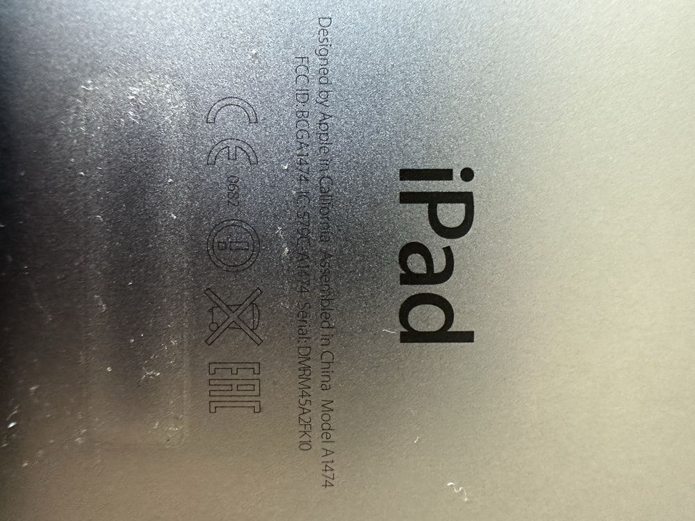 Планшет Apple A1474 IPad Air Wi-Fi  16GB Space Gray MD785TU/A