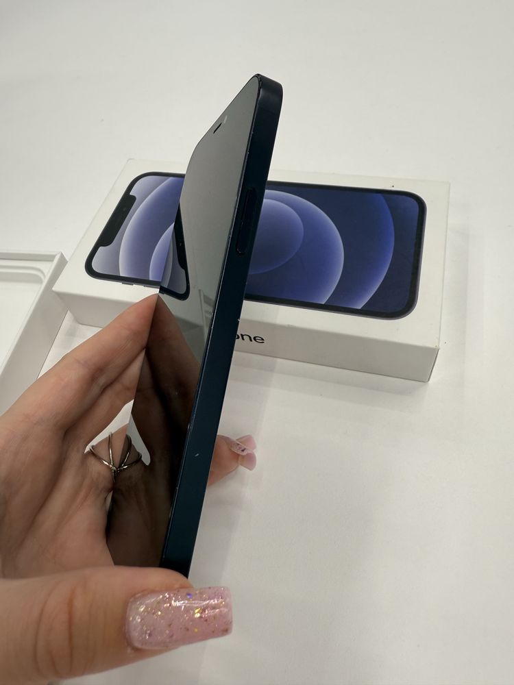 Iphone 12 czarny 64 gb