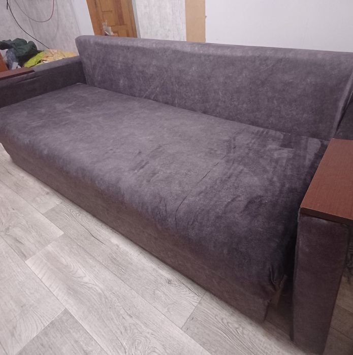 Продам диван  еврокнижку