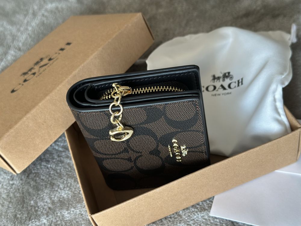Гаманець Coach snap wallet шкіряний коричневий / кошельок женский коач