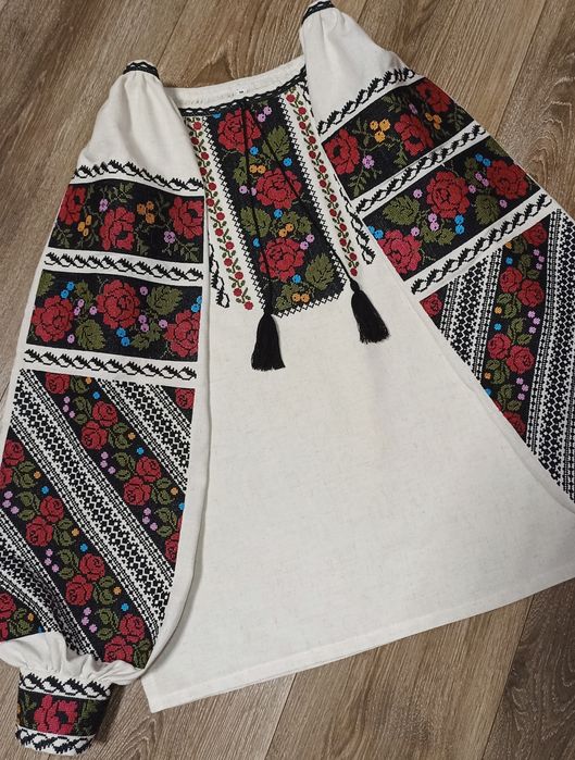 Вишиванки жіночі
