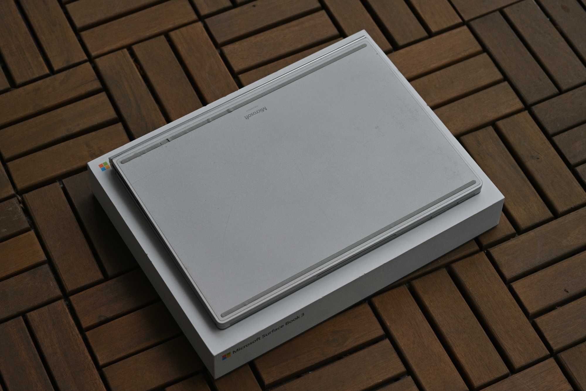 Microsoft Surface Book 3 15″ i7 GTX 1660 Ti 16 GB RAM 256 GB SSD