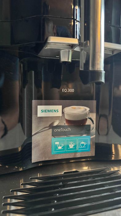 Ekspres ciśnieniowy do kawy SIEMENS EQ300 One Touch + GRATIS