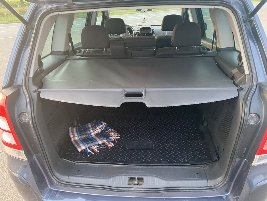 Opel Zafira b 2.2 бензин