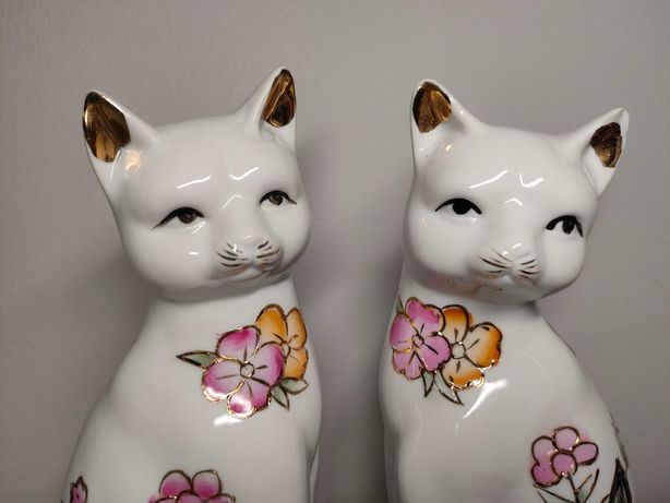 Unikatowe koty porcelana w stylu vintage ręcznie zdobione na kominek