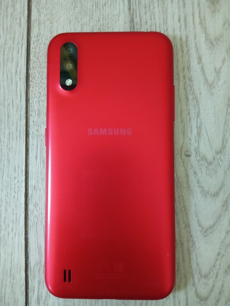 Телефон Samsung Galaxy A01