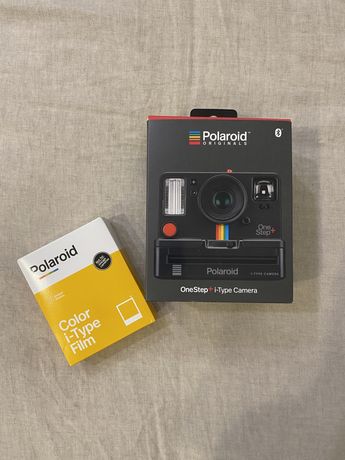 Polaroid OneStep+ com recarga