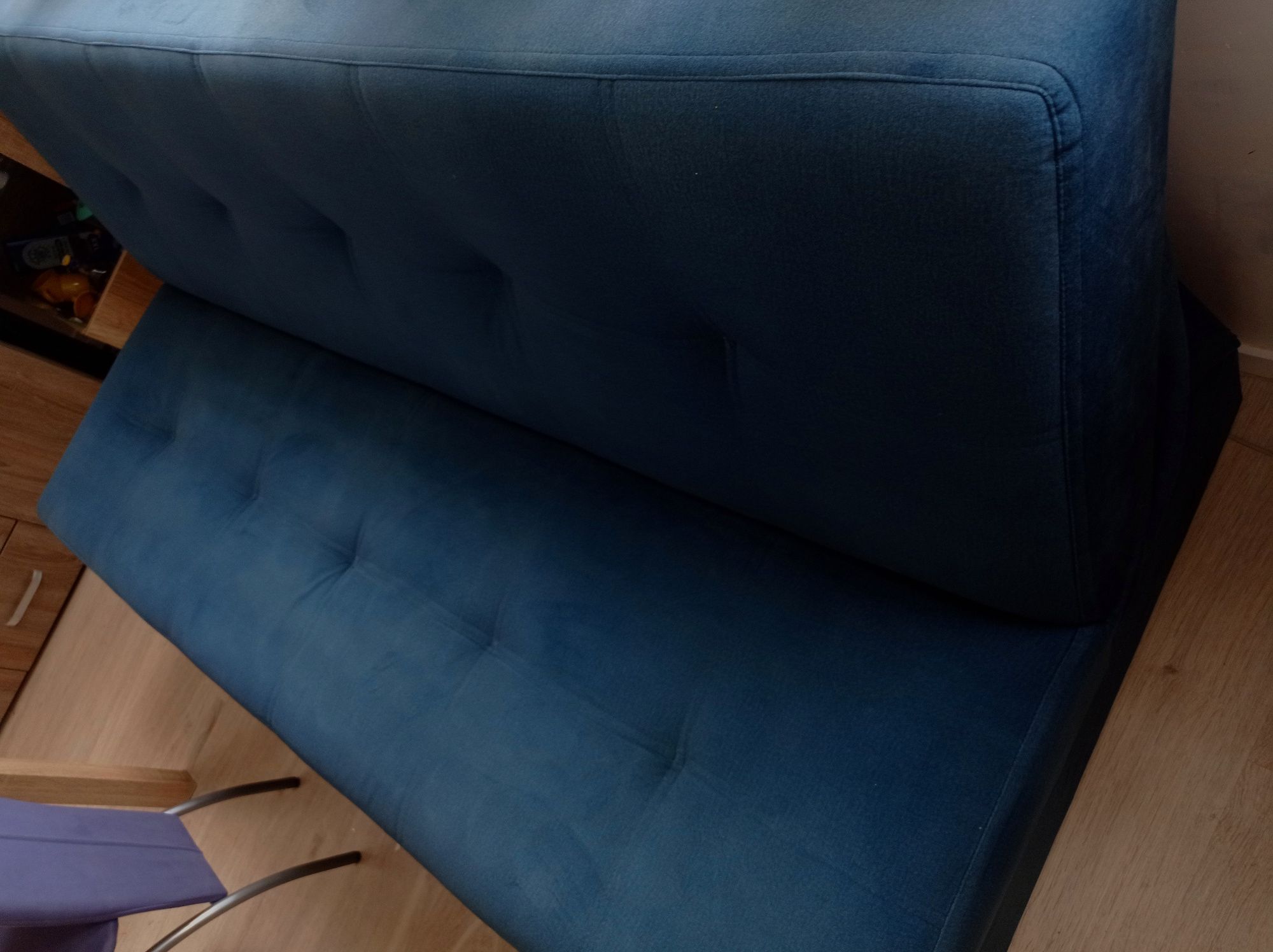 Granatowa welurowa kanapa sofa dwuosobowa jak nowa 200x100