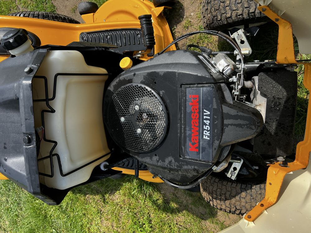 Kosiarka traktorek cub cadet 1022