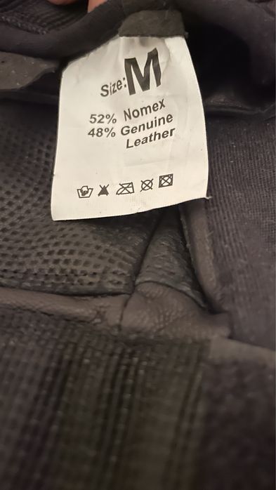 Luvas cabedal pretas