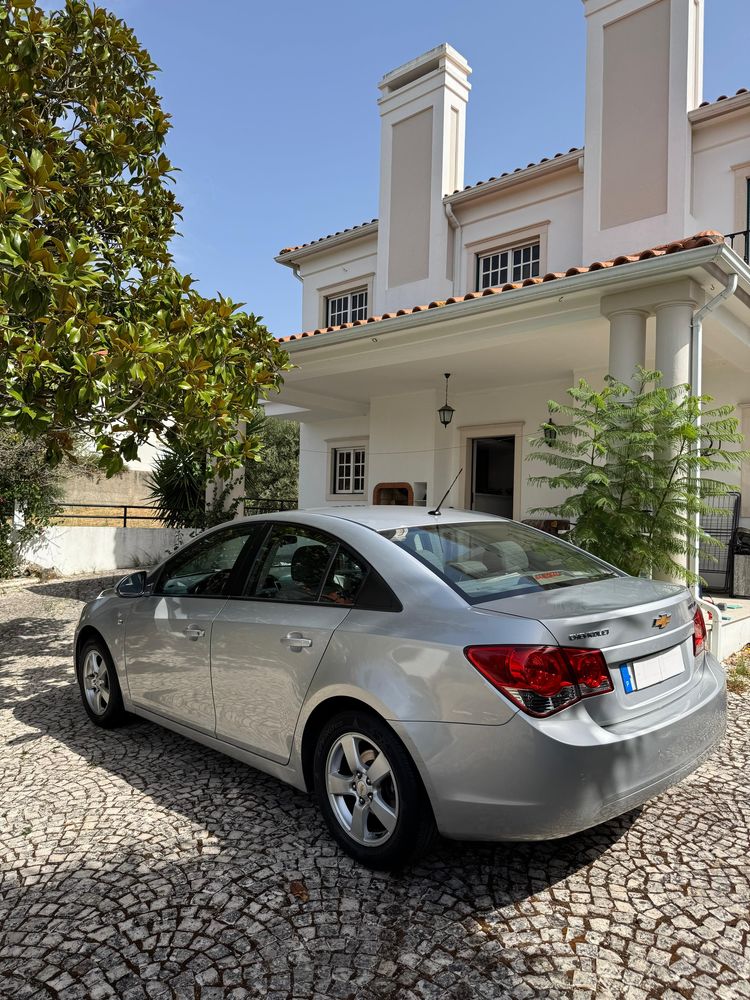 Chevrolet Cruze 1.6 LS (Gasolina com sistema a GPL)