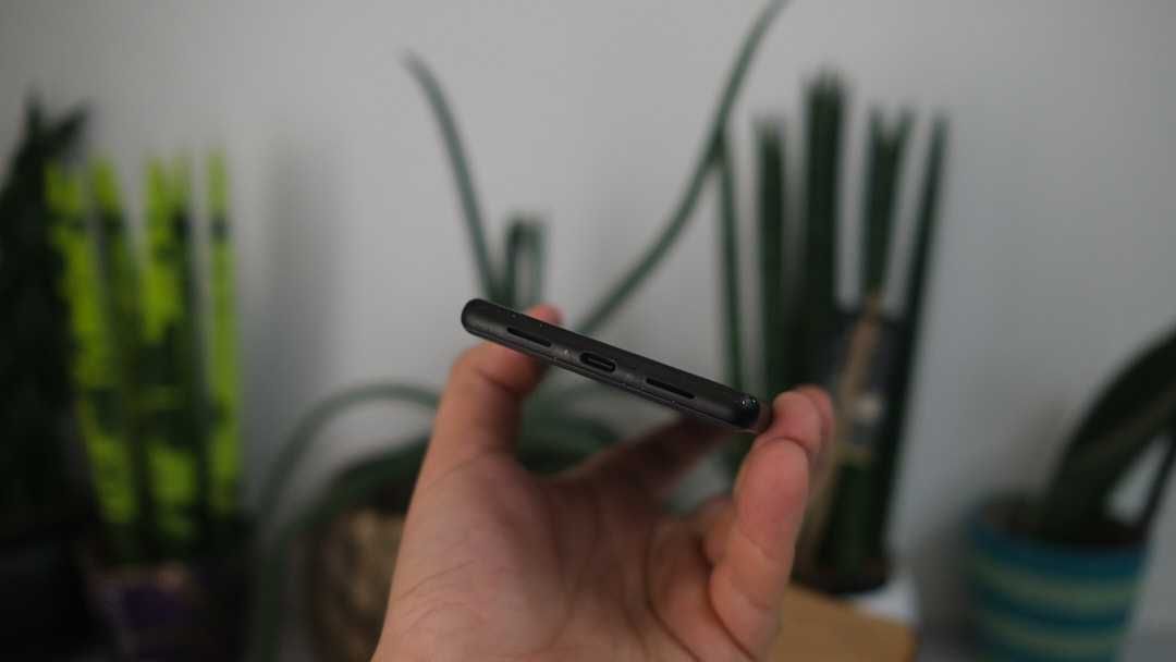 Google Pixel 6 8/256 GB Stormy Black Neverlock