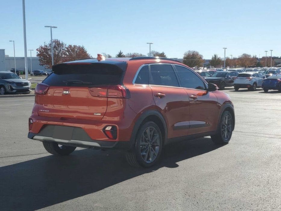 Kia Niro Touring      2020