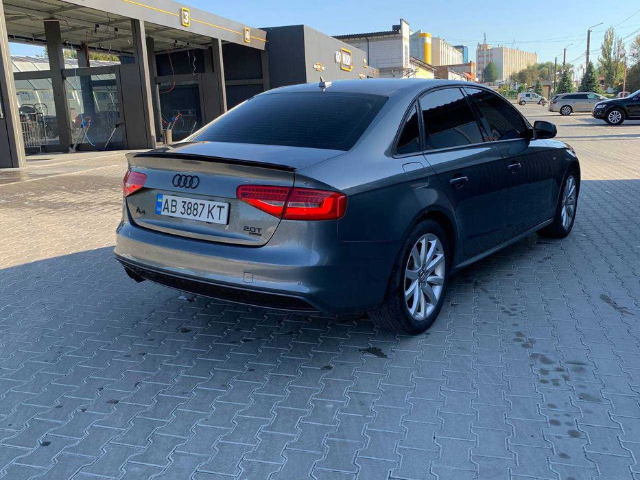 Продам audi a4 2014