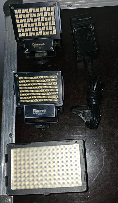 3 lampy  LED 2x Akurat