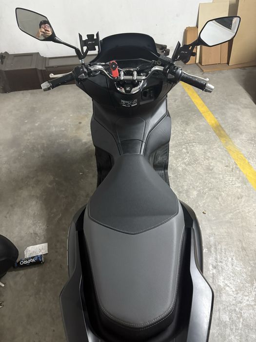 Vendo  honda pcx 2024