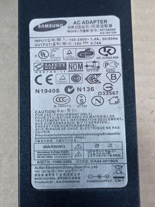 Блок питания ноутбука Samsung 19v-4.74A. "AP13AD05"