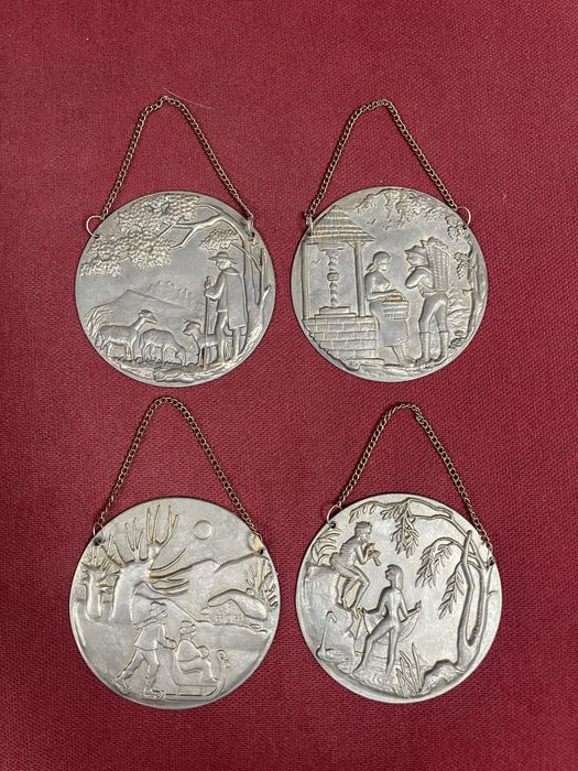 Cztery Pory Roku Stare Autorskie Plakiety Ryngrafy Sygnowane