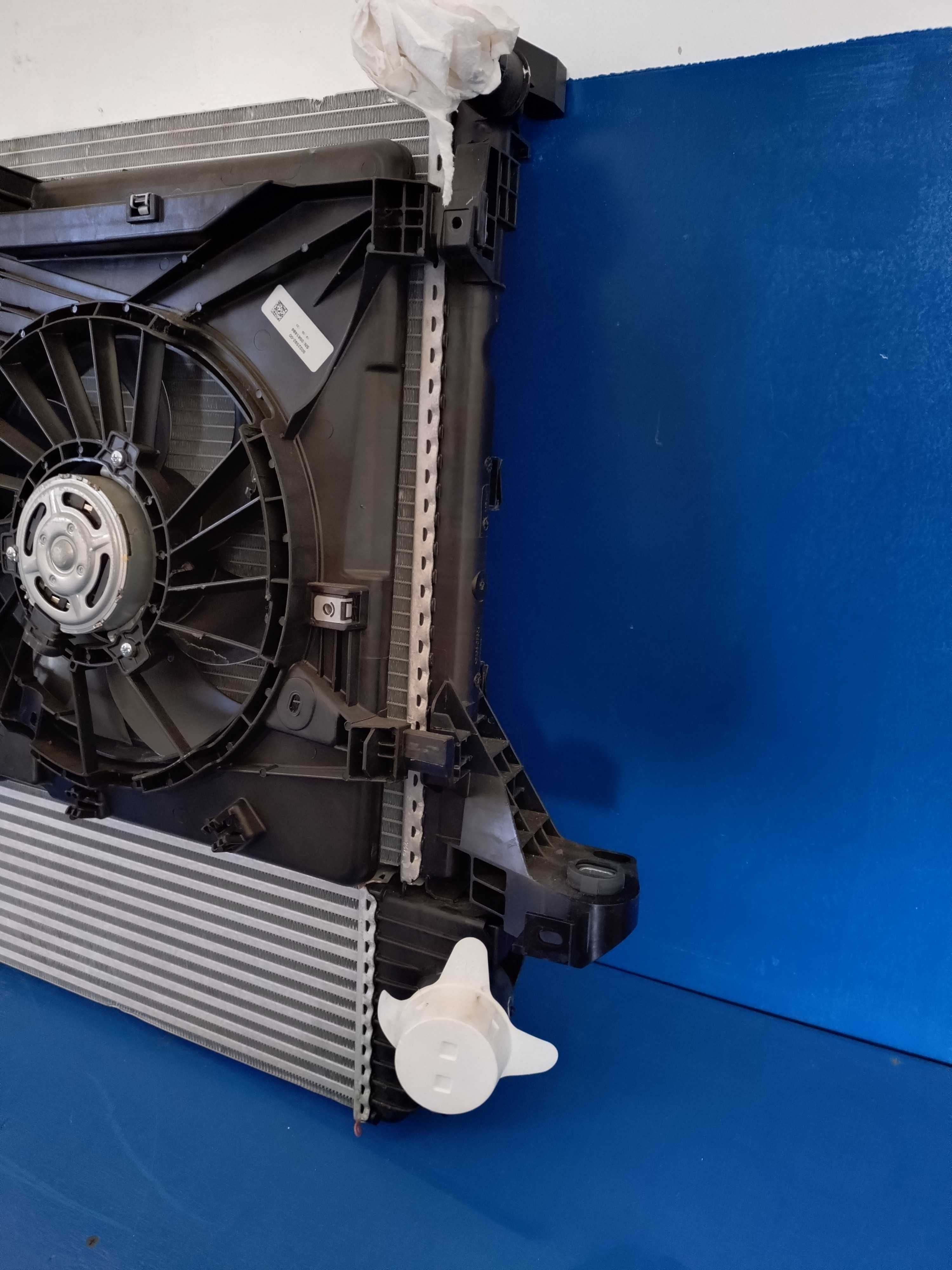 Renault Master IV nowy model 2020 zestaw chłodnic wody intercooler