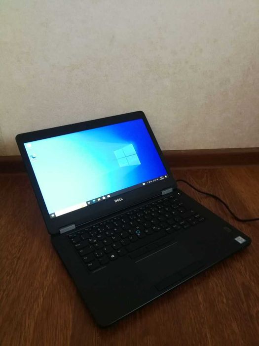 Ноутбук Dell, i5 6640 HQ, ssd 128 gb, озу 8 gb.
