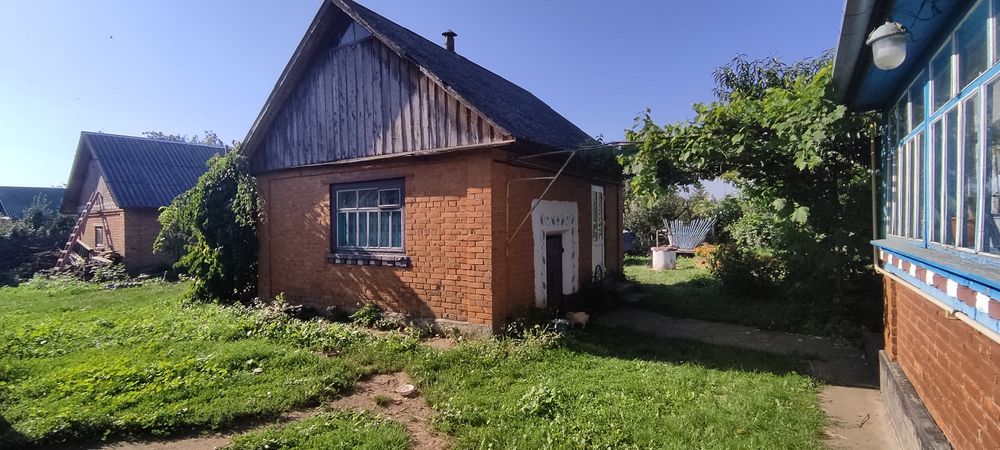 Дім/будинок/хата в с. Літки (біля м. Деражня)