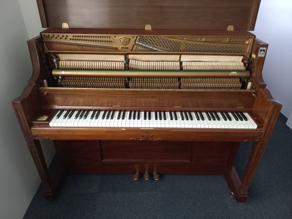 Pianino SAMICK SU-300 SA 120cm