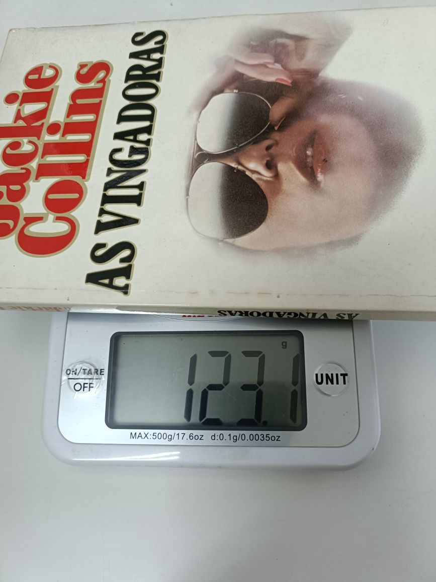 Livro (As Vingadoras)