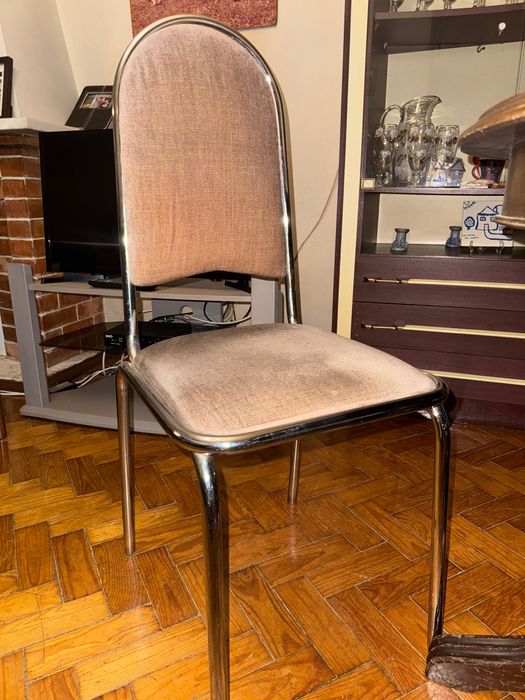 Mesa de jantar extensível + cadeiras